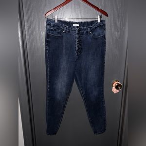 m jeans by maurices™ Limitless Jeggings—Large